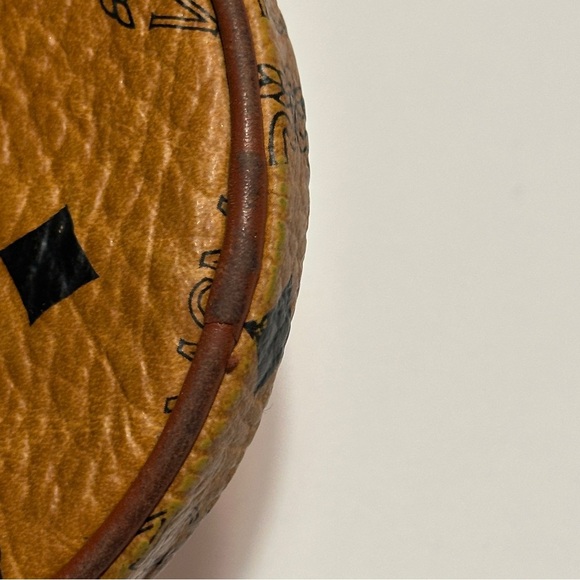 MCM Visetos 4" round coin purse, cognac leather, tassel - Picture 9 of 10